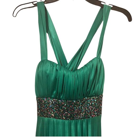 My Michelle Green Satin Sequin Evening St. Patrick's Day Prom Dress Size S/XS - Picture 3 of 15